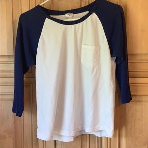 Casual 1/2 length T